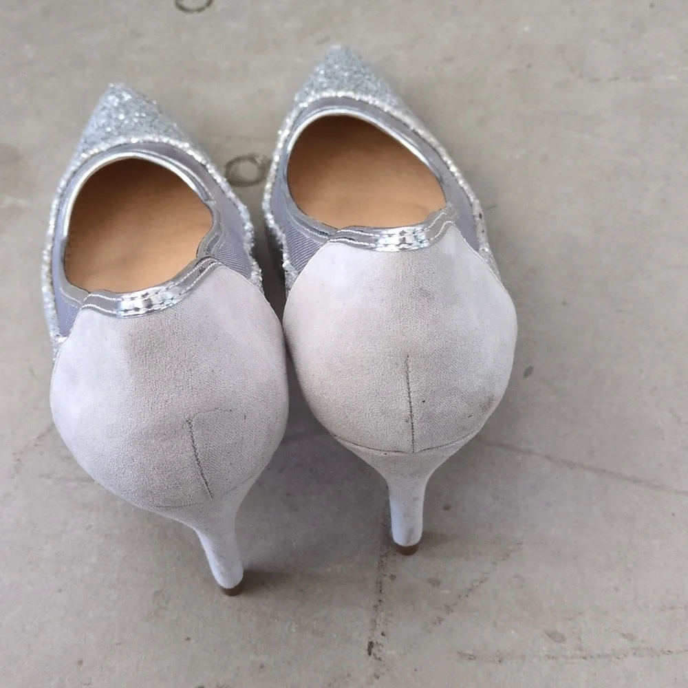 Journee Collection Women's Silver‎ Glitter Sparikle High Heels Size 6